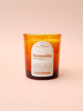 Bougie parfumée à la cannelle en verre ambré, cire de colza 160 g, fabrication artisanale.